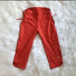 Mika Capri Pants